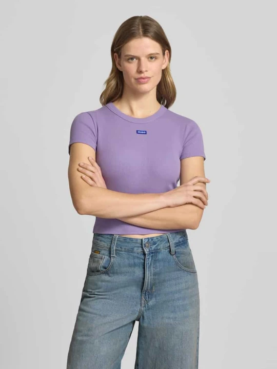 Zdjęcie produktu t-shirt o kroju slim fit z mieszanki bawełny model 'Baby Tee' Hugo Purpurowy