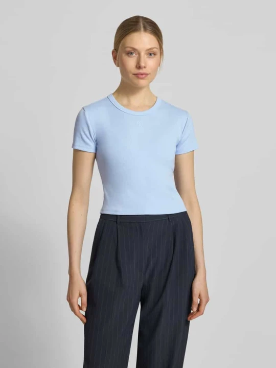 Zdjęcie produktu t-shirt o kroju slim fit z mieszanki bawełny model 'DELANOR' Hugo Jasnoniebieski