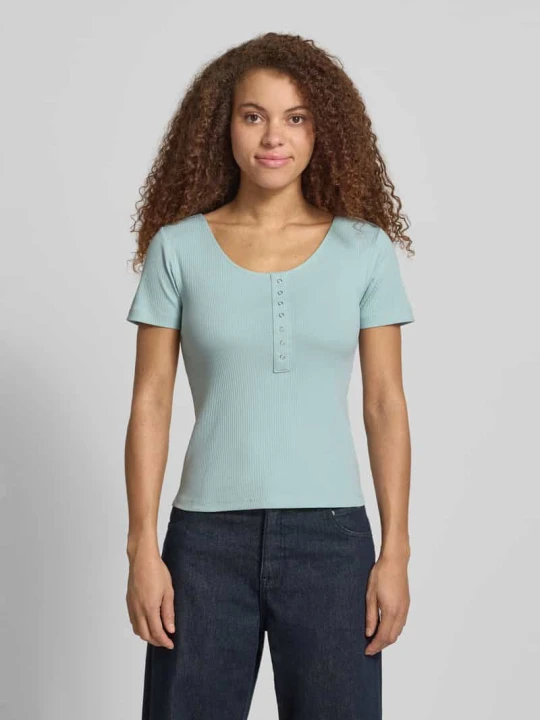 Zdjęcie produktu T-shirt o kroju slim fit z mieszanki bawełny model 'SIMPLE' Only Trzcinowy