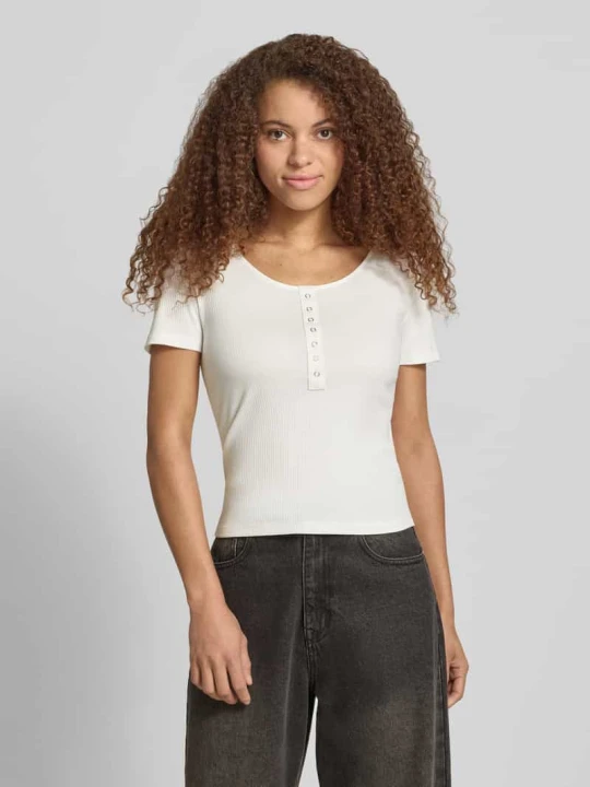 Zdjęcie produktu T-shirt o kroju slim fit z mieszanki bawełny model 'SIMPLE' Only Złamany biały