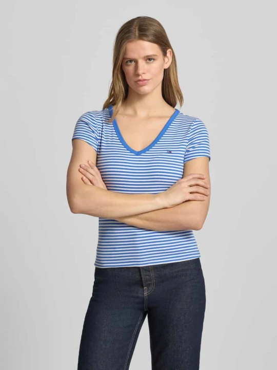 Zdjęcie produktu t-shirt o kroju slim fit z mieszanki bawełny Tommy Jeans Niebieski