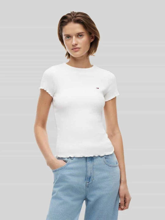 Zdjęcie produktu t-shirt o kroju slim fit z mieszanki bawełny Tommy Jeans Złamany biały