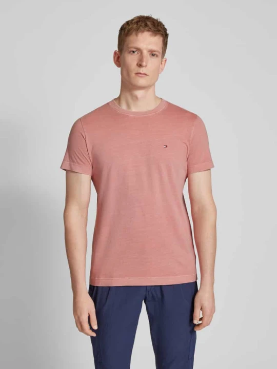 Zdjęcie produktu T-shirt o kroju slim fit z wyhaftowanym logo model ‘GARMENT’ Tommy Hilfiger Jasnoczerwony