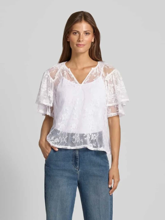 Zdjęcie produktu Bluzka o luźnym kroju z koronki model „CELINE” Vero Moda Złamany biały