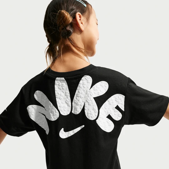 Zdjęcie produktu T-shirt o pudełkowym kroju dla małych dzieci Nike Bold Play - Czerń