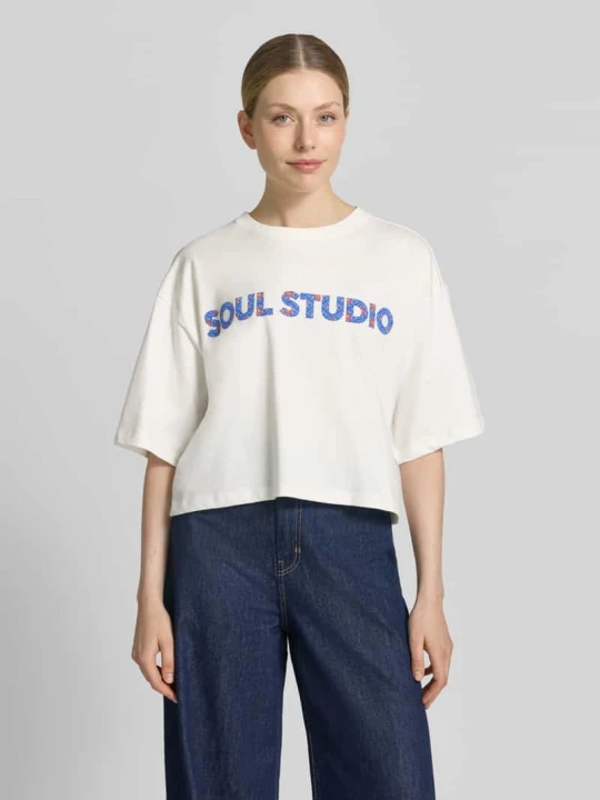 Zdjęcie produktu T-shirt o pudełkowym kroju i skróconym kroju z nadrukiem z logo Smith & Soul Błękitny