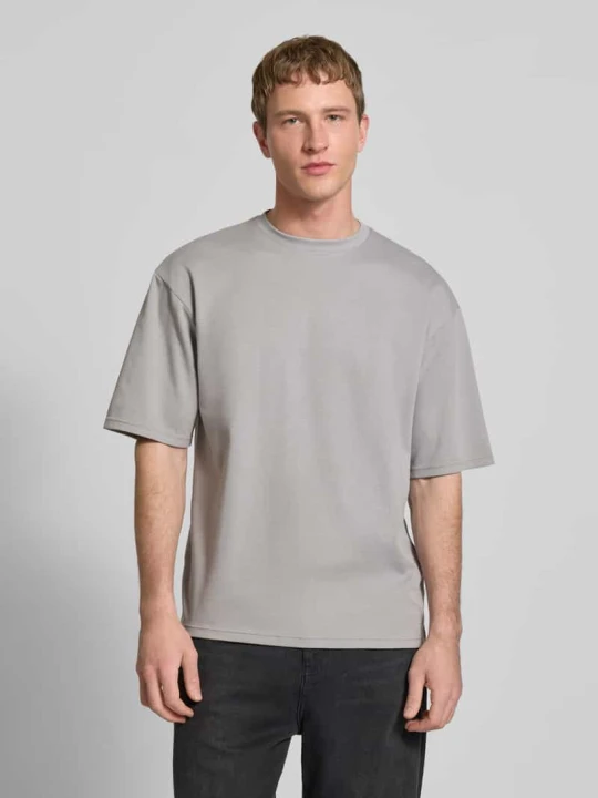 Zdjęcie produktu T-shirt o kroju boxy fit z mieszanki bawełny model 'CASPIAN AIRFLEX BOXY' Only & Sons Kamienny