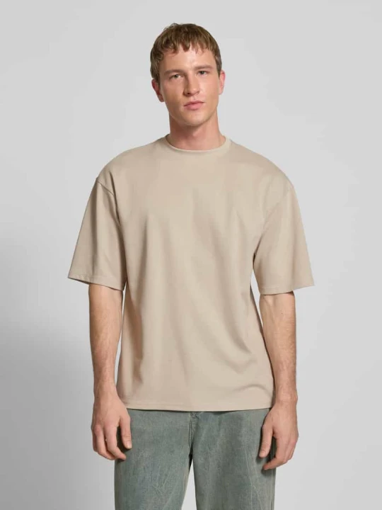 Zdjęcie produktu T-shirt o kroju boxy fit z mieszanki bawełny model 'CASPIAN AIRFLEX BOXY' Only & Sons Beżowy