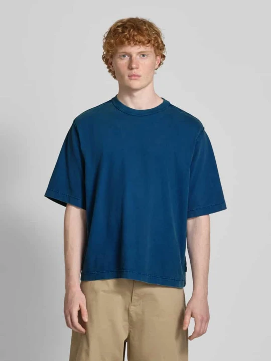 Zdjęcie produktu T-shirt o pudełkowym kroju z okrągłym dekoltem REVIEW Ciemnoniebieski