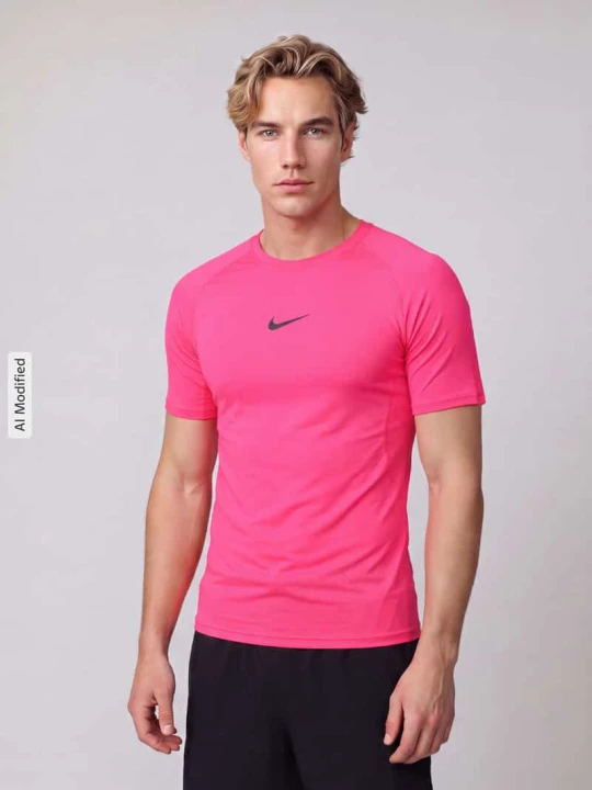 Zdjęcie produktu t-shirt sportowy o kroju slim fit z nadrukiem z logo Nike Mocnoróżowy
