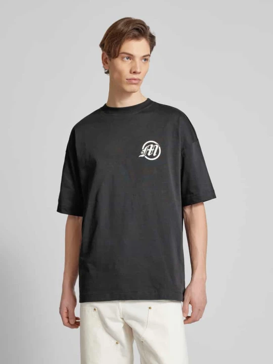 Zdjęcie produktu T-shirt typu oversized z nadrukiem z logo Multiply Apparel Czarny