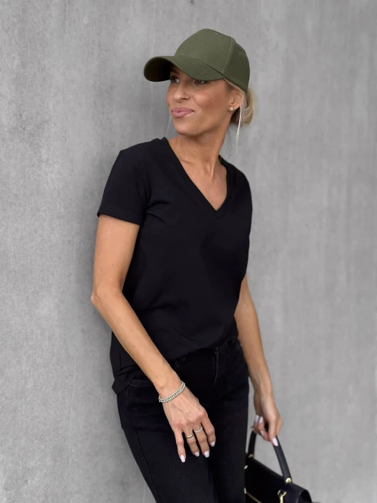 Zdjęcie produktu T-shirt V Black ClothStore