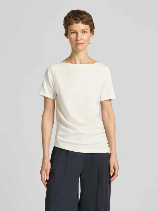 Zdjęcie produktu t-shirt w asymetrycznym kroju model 'Helle' My Essential Wardrobe Złamany biały