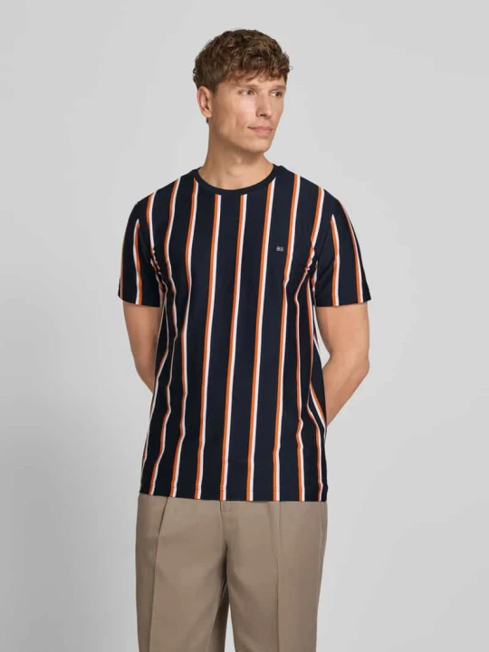 Zdjęcie produktu T-shirt w kroju regular fit z haftowanym logo Christian Berg Ciemnoniebieski