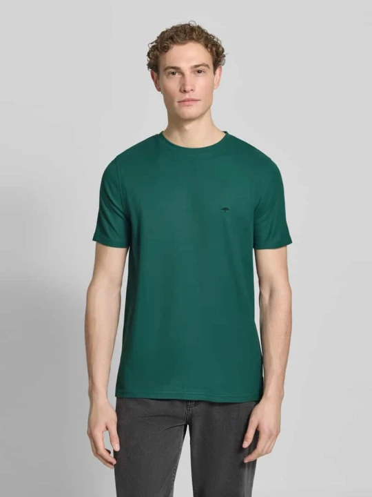 Zdjęcie produktu T-shirt w kroju regular fit z haftowanym logo FYNCH-HATTON Ciemnozielony
