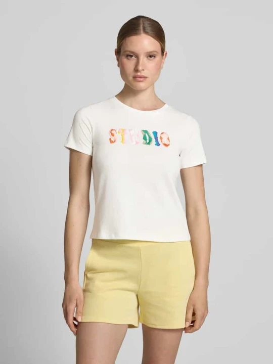 Zdjęcie produktu T-shirt w kroju regular fit z haftowanym logo Jake*s Złamany biały