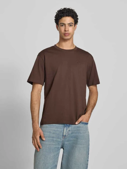 Zdjęcie produktu T-shirt w kroju regular fit z haftowanym logo Karl Kani Ciemnobrązowy