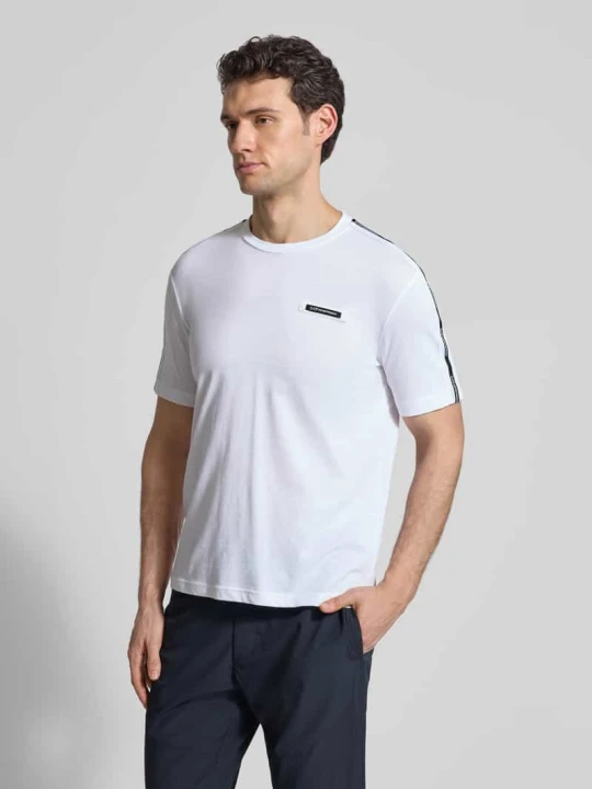 Zdjęcie produktu T-shirt w kroju regular fit z naszywką z logo EA7 Emporio Armani Biały