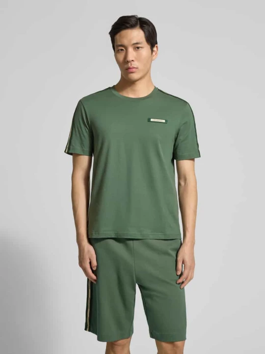 Zdjęcie produktu T-shirt w kroju regular fit z naszywką z logo EA7 Emporio Armani Zielony