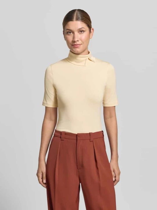 Zdjęcie produktu t-shirt w kroju slim fit z mieszanki bawełny Marc Cain Piaskowy