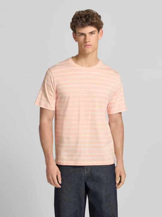 Zdjęcie produktu T-shirt w paski z naszywanym logo Jack&Jones Morelowy
