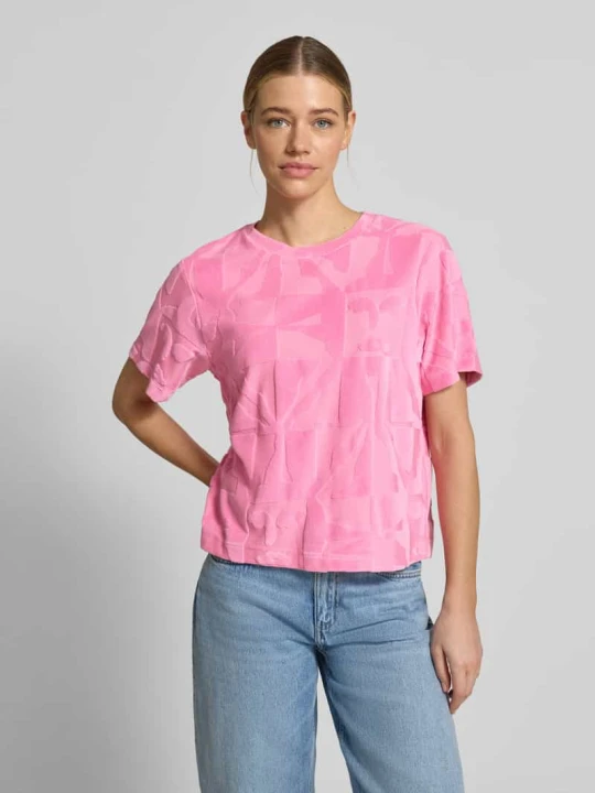 Zdjęcie produktu t-shirt we wzór na całej powierzchni model 'NABI' Ichi Różowawy