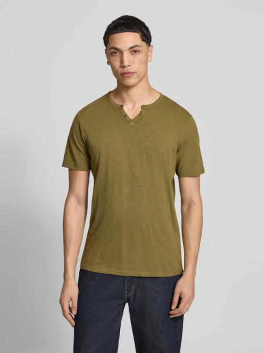 Zdjęcie produktu T-shirt z Bawełna Model 'SPLIT' Jack&Jones Oliwkowy