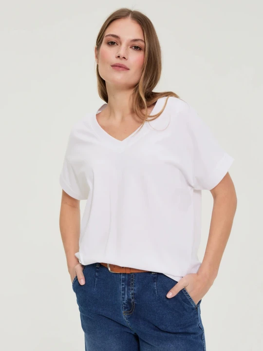 Zdjęcie produktu T-shirt z dekoltem biały Moodo