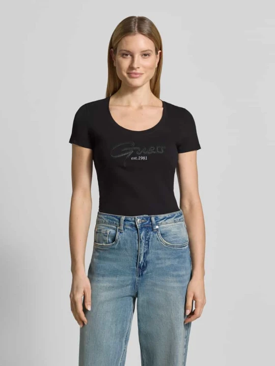 Zdjęcie produktu T-shirt z dekoltem w kształcie U model 'SCRIPT' Guess Czarny
