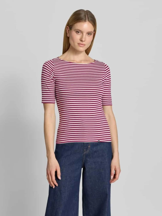 Zdjęcie produktu t-shirt z dekoltem w łódkę i detalem z logo Zero Mocnoróżowy