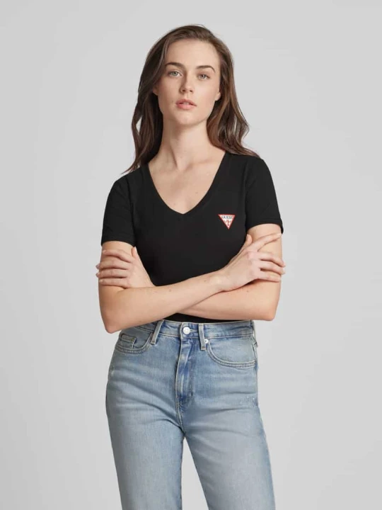 Zdjęcie produktu T-shirt z dekoltem w serek Guess Czarny