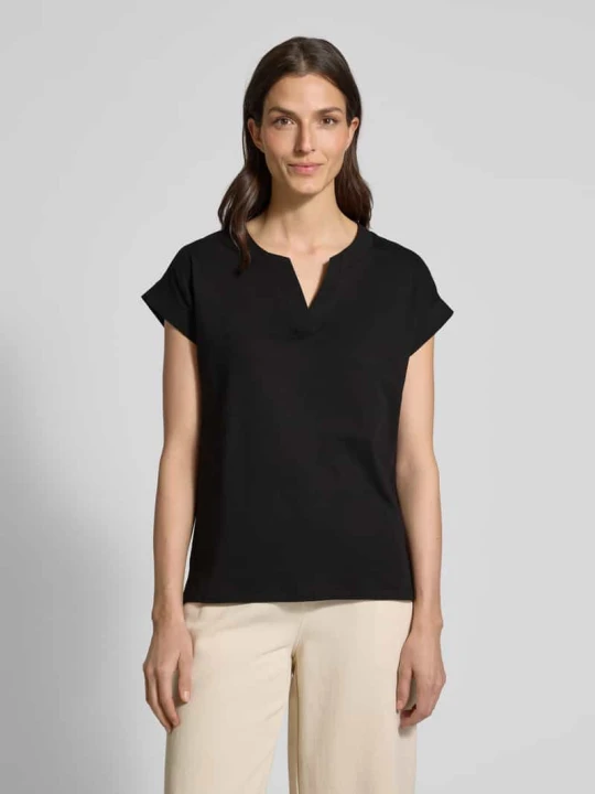 Zdjęcie produktu T-shirt z dekoltem w serek model ‘DERBY’ Soyaconcept czarny