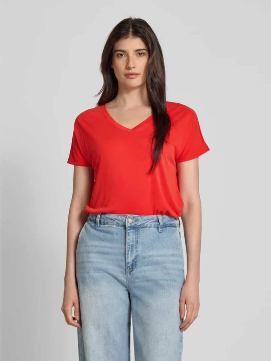 Zdjęcie produktu T-shirt z dekoltem w serek model ‘Fenya’ MSCH Copenhagen Czerwony