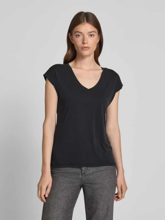 Zdjęcie produktu T-shirt z dekoltem w serek model ‘FILLI’ Vero Moda Czarny