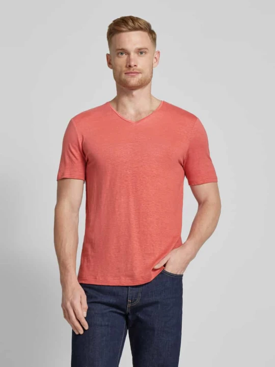 Zdjęcie produktu T-shirt z dekoltem w serek OLYMP Level 5 Łososiowy