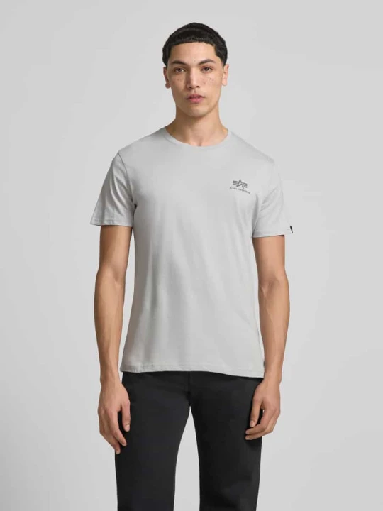 Zdjęcie produktu T-shirt z detalami z logo Model 'BASIC' Alpha Industries Jasnoszary