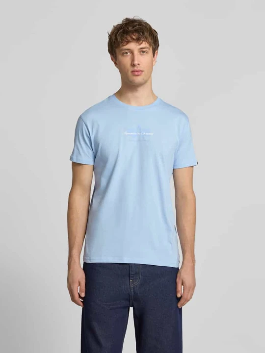 Zdjęcie produktu t-shirt z detalem z logo Alpha Industries Jasnoniebieski