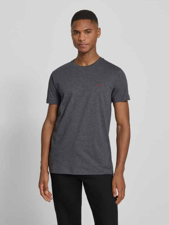 Zdjęcie produktu t-shirt z detalem z logo Gant Ciemnoszary