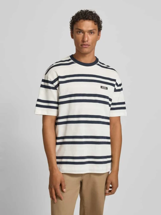 Zdjęcie produktu t-shirt z detalem z logo Guess Biały