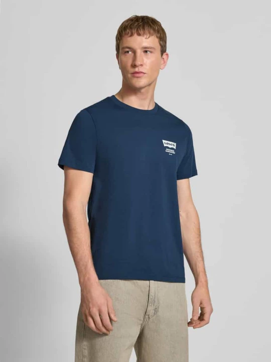 Zdjęcie produktu T-shirt z detalem label i nadrukiem logo Levi's Granatowy