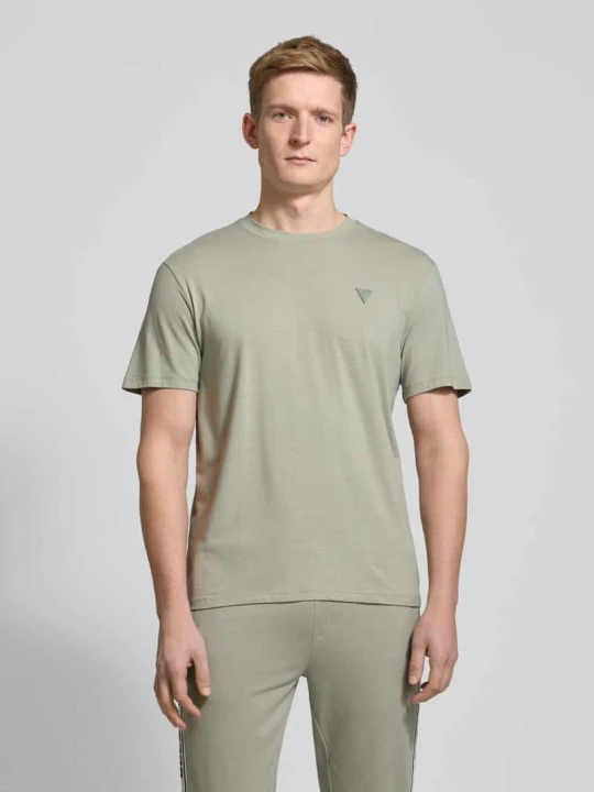 Zdjęcie produktu T-shirt z detalem z logo model ‘HEDLEY’ Guess Oliwkowy