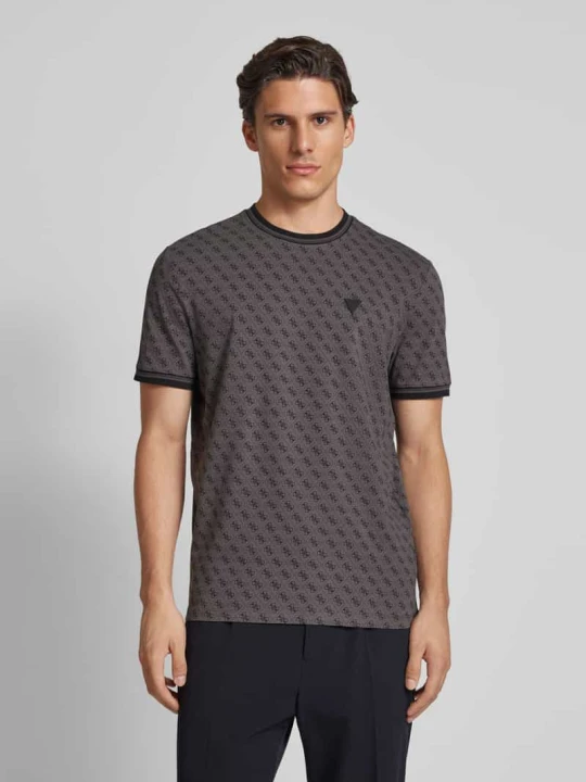 Zdjęcie produktu T-shirt z elastycznymi zakończeniami rękawów model ‘MARSHALL’ Guess Czarny