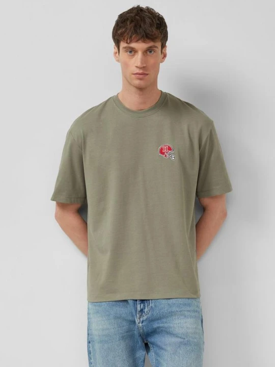 Zdjęcie produktu T-shirt z grubego dżerseju o nowoczesnym kroju z grafiką uczelnianą s.Oliver oliwkowy