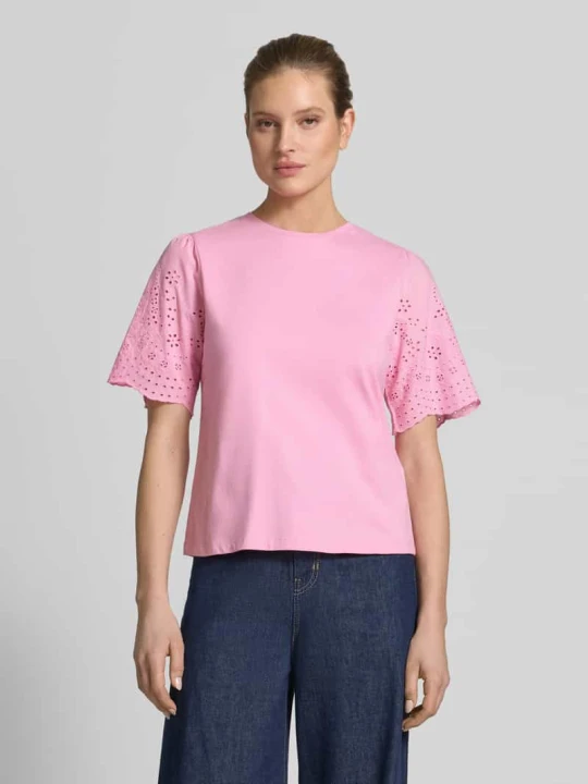 Zdjęcie produktu T-shirt z haftem ażurowym model 'LEX' Y.A.S