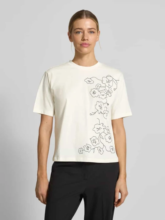 Zdjęcie produktu T-shirt z haftowanym motywem i dekoltem w kształcie litery O Jake*s Écru