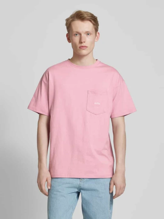 Zdjęcie produktu T-shirt z kieszenią na piersi BLKVIS Brudnoróżowy