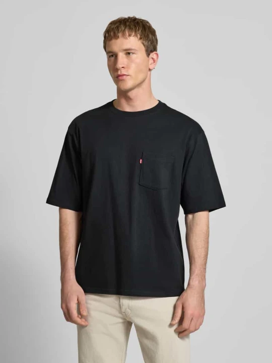 Zdjęcie produktu T-shirt z brustaszą i detalem z logo Levi's Czarny
