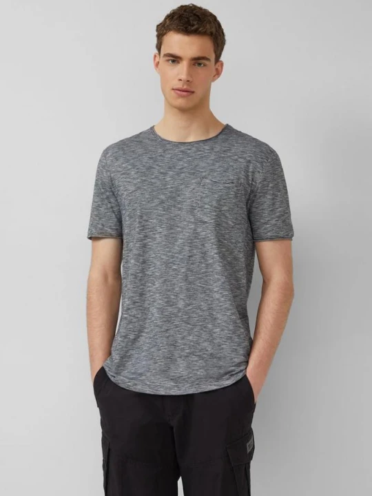 Zdjęcie produktu T-shirt z kieszenią na piersi i podwiniętym dołem s.Oliver niebieski