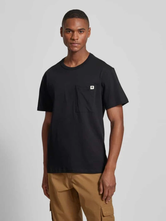 Zdjęcie produktu T-shirt z kieszenią na piersi model ‘AKRUNE’ Anerkjendt Czarny