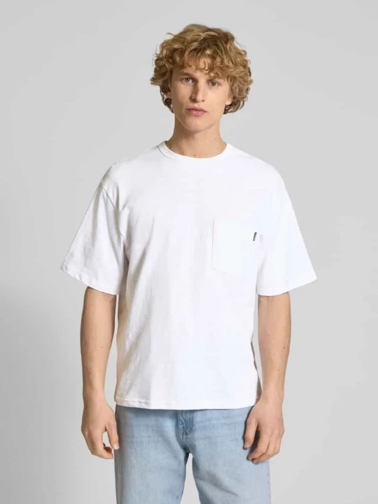 Zdjęcie produktu T-shirt z kieszenią na piersi REVIEW Biały